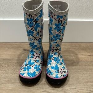Bogs Bloom kids Magnolia waterproof rain boots girls size 10 floral
